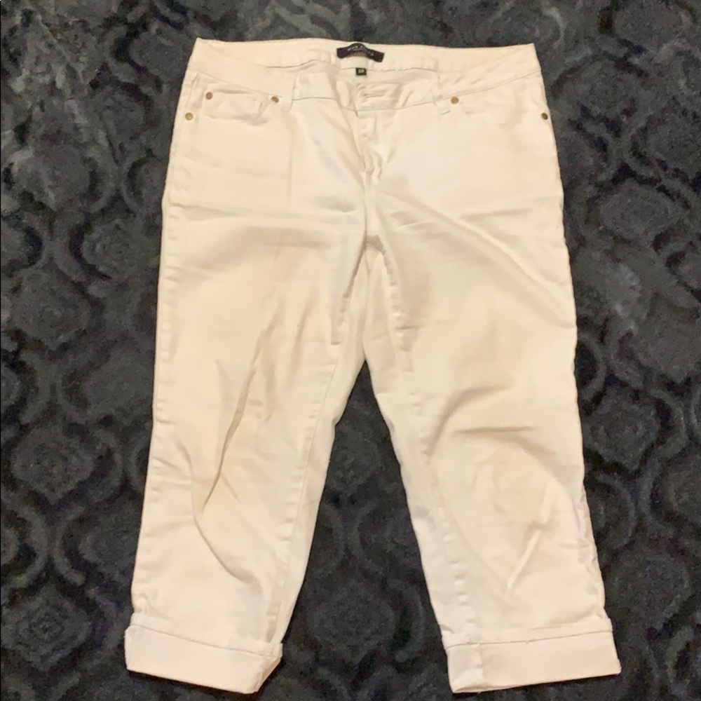 Max studio Capri jeans size 10